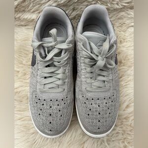 Nike Wmns Air Force 1 Flyknit Low 'Pale Grey' Vintage Size 9
